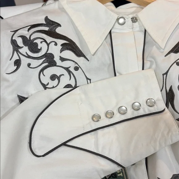 Roper Pearl Snap Shirt with Gray Embroidery - Picture 7 of 9